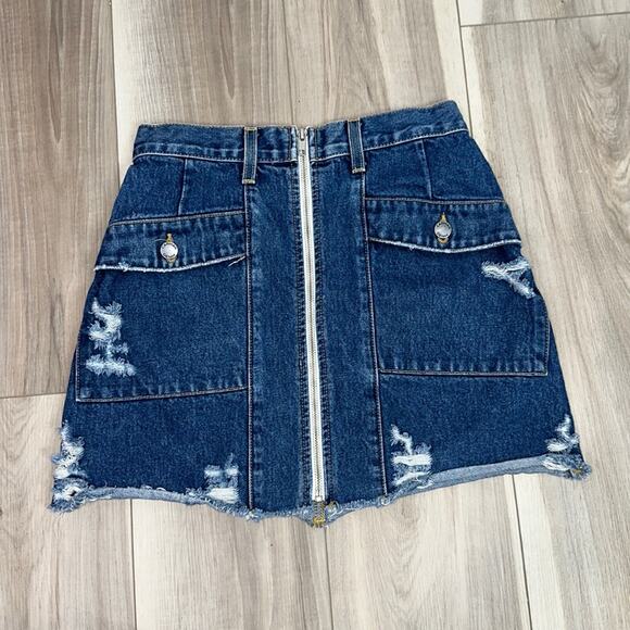 Carmar denim distressed zip front mini skirt size 26 - Picture 1 of 6